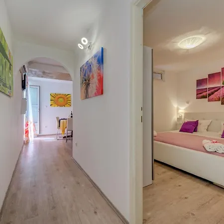 Beach&park Marjan Апартаменты